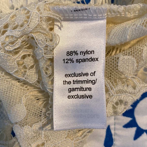 ⚡️Last days! Maurices Long Sleeve Lace Top L - Picture 8 of 8